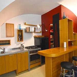 https://la-maison-dadele.hotels-amalfi.com